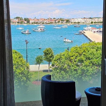 אומאג Apartments Riva-Interauto מראה חיצוני תמונה