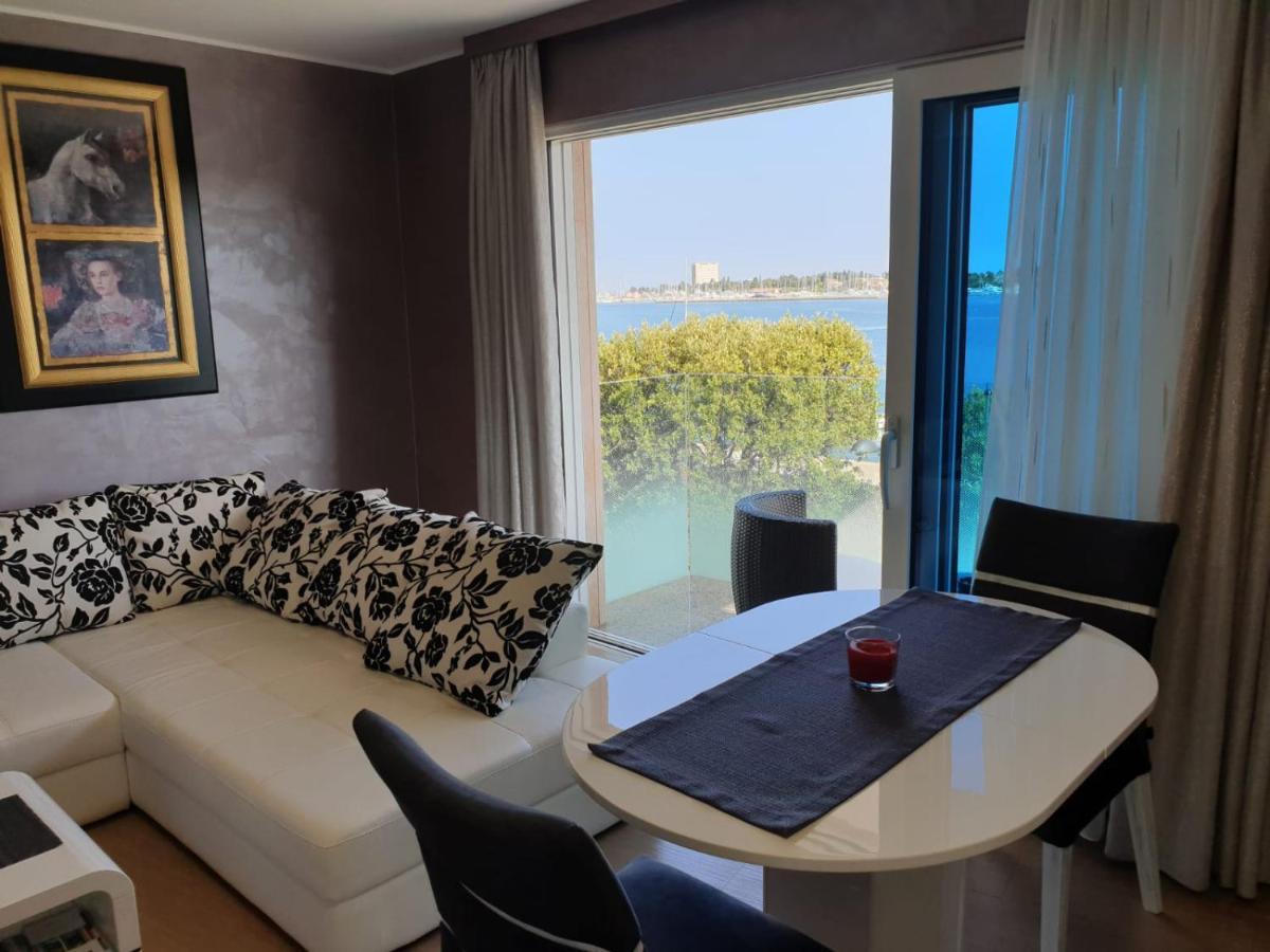 אומאג Apartments Riva-Interauto מראה חיצוני תמונה