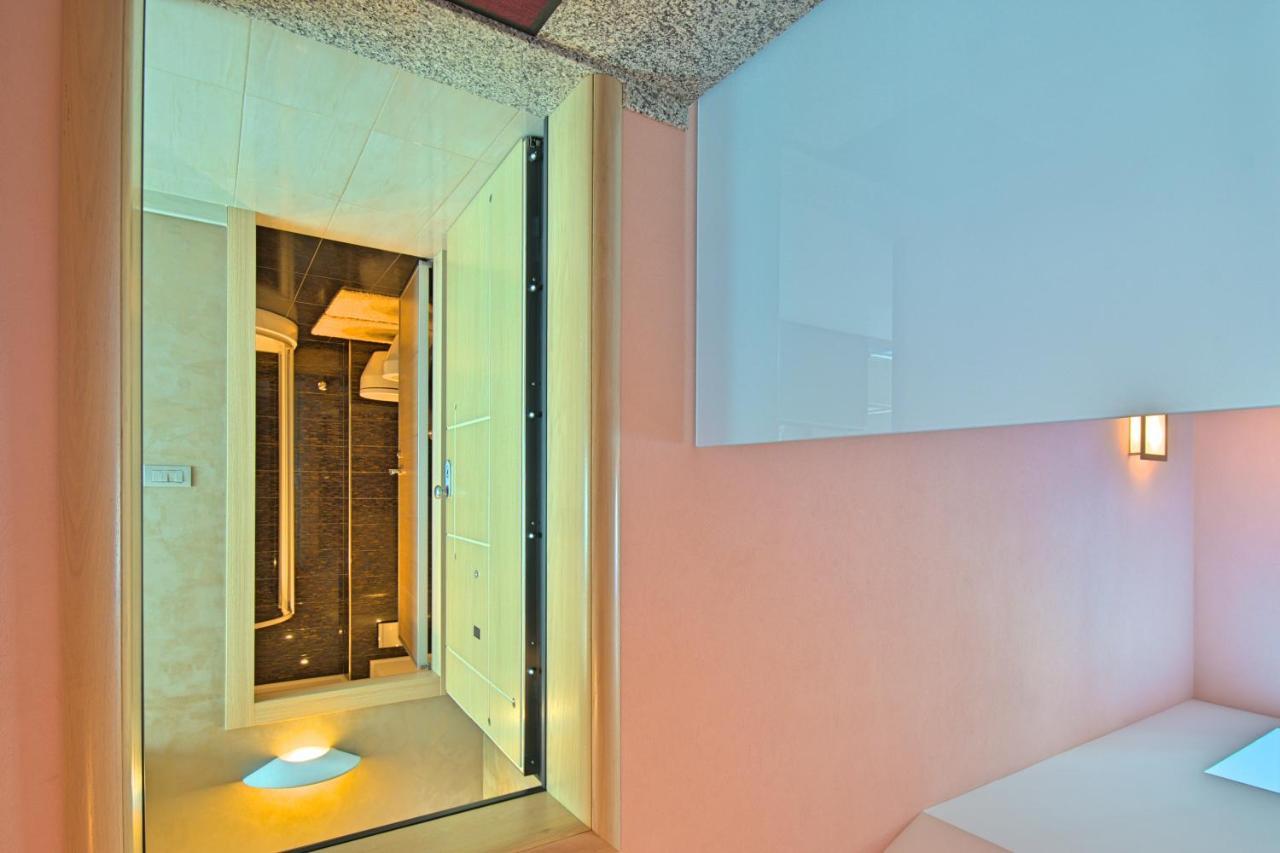 אומאג Apartments Riva-Interauto מראה חיצוני תמונה