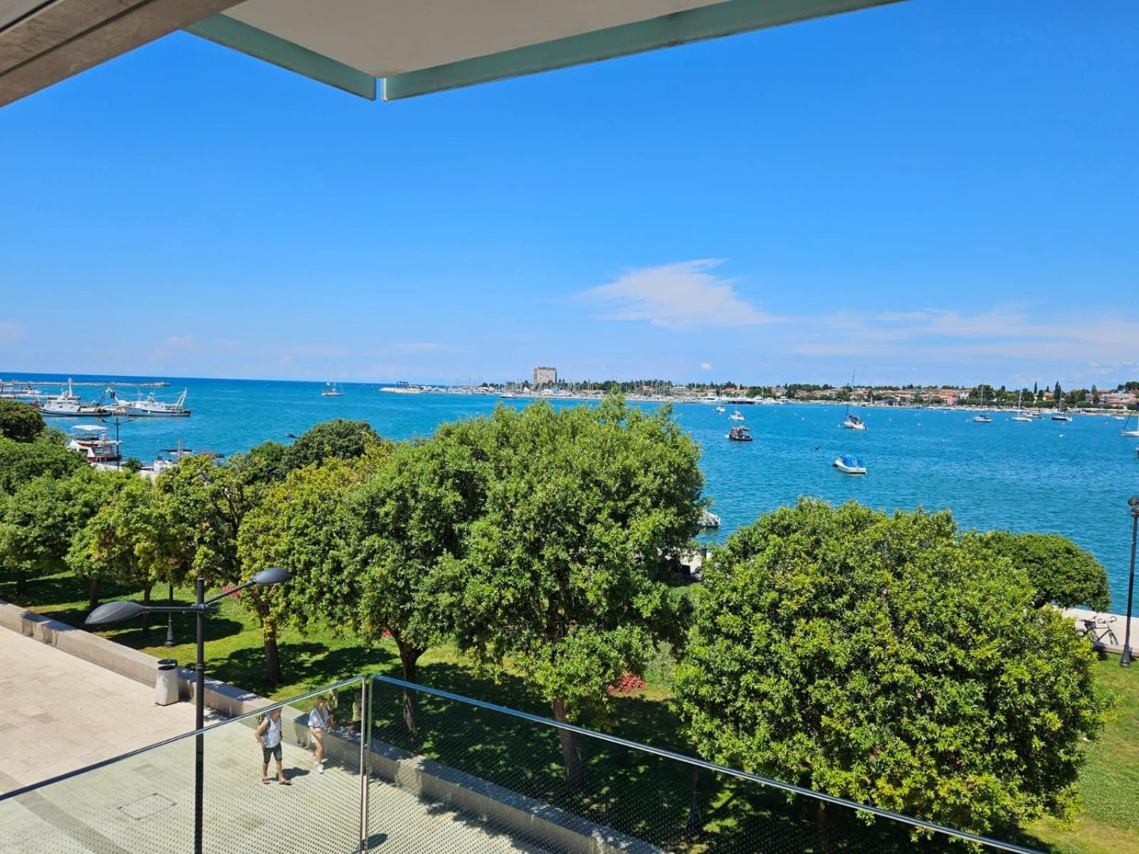 אומאג Apartments Riva-Interauto מראה חיצוני תמונה