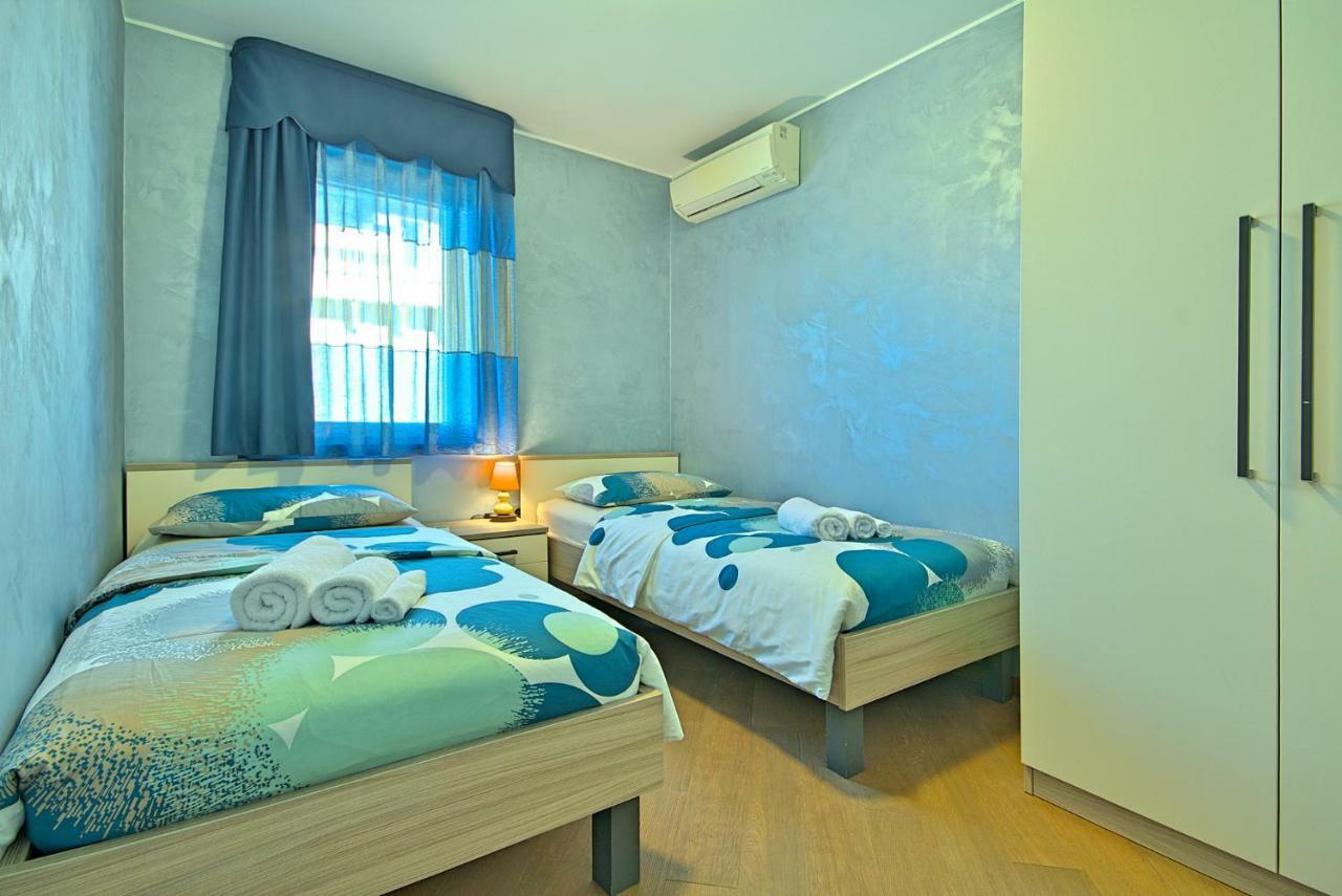 אומאג Apartments Riva-Interauto מראה חיצוני תמונה