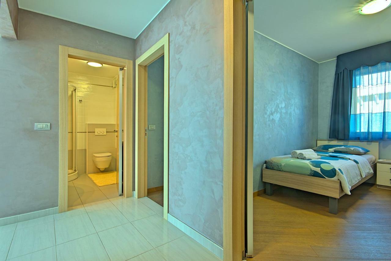 אומאג Apartments Riva-Interauto מראה חיצוני תמונה